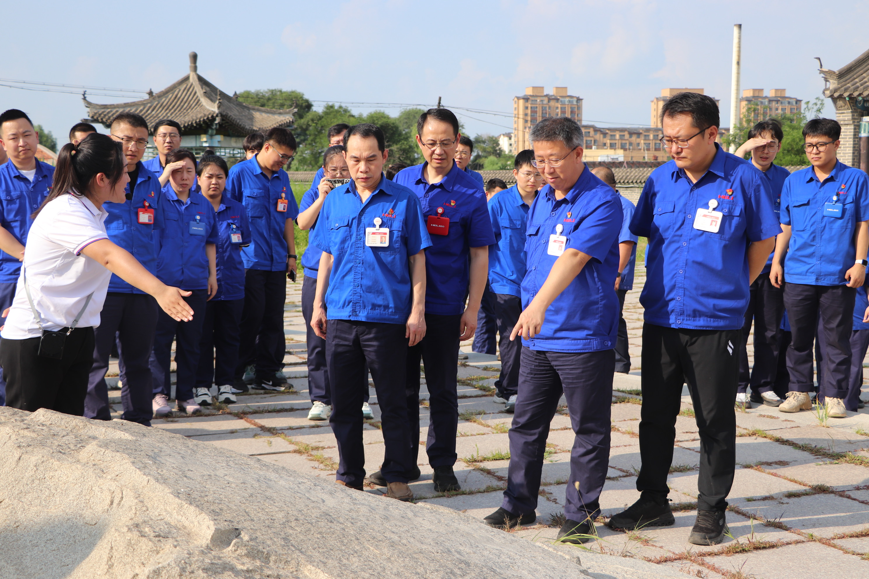 3.参观现场2.JPG.JPG 3.参观现场2.JPG.JPG